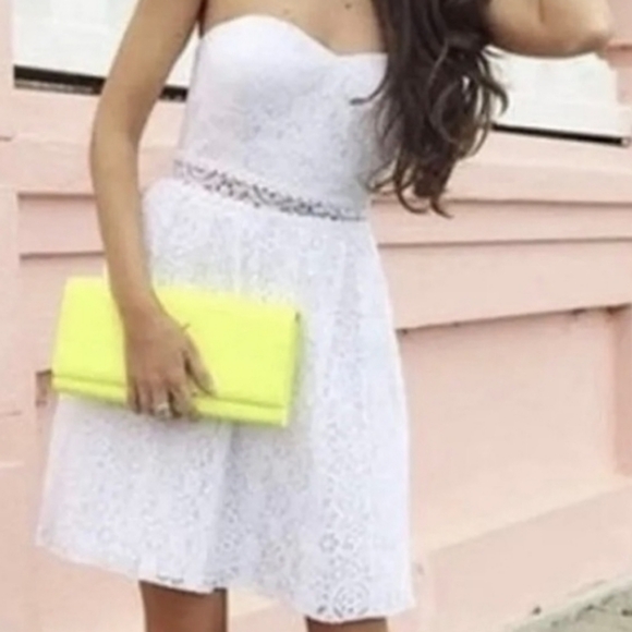Lilly Pulitzer Brett Dress..White lace strapless dress. New with tags! - Picture 10 of 16